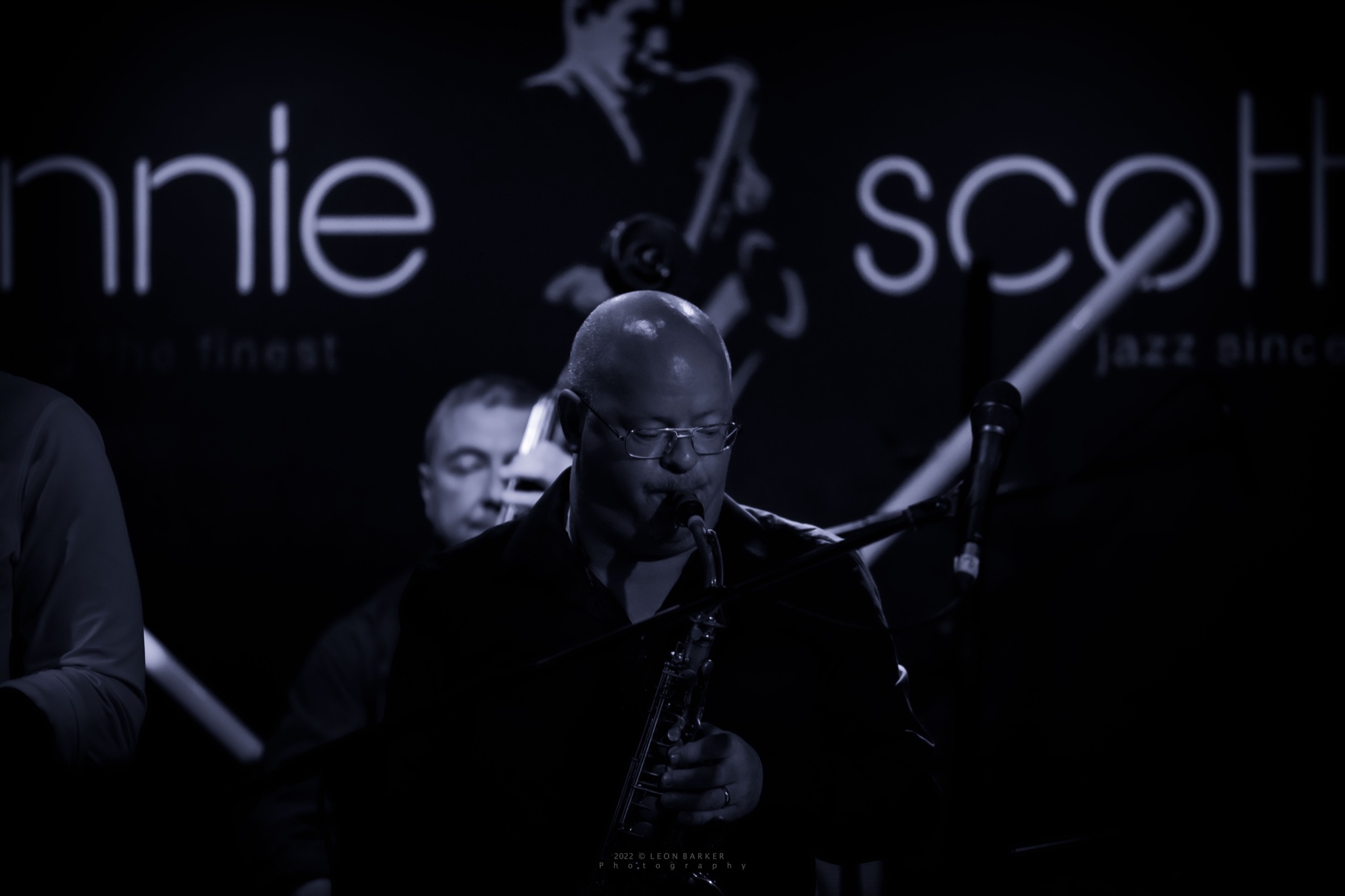 Mingus Dynasty, Ronnie Scott's review capturing the Mingus spirit